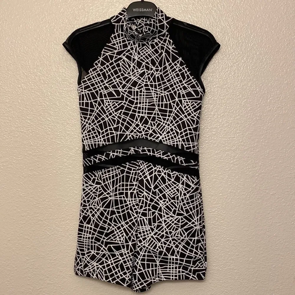 WEISSMAN Dance Costume biketard acro Radioactive  11828 Black white child- XLC